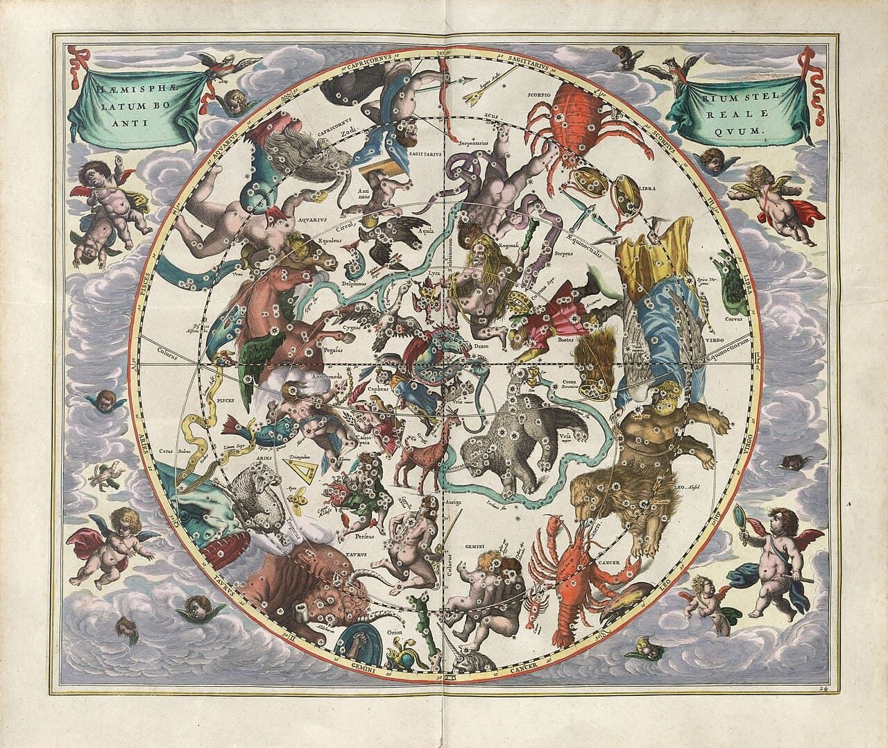 Mapa nieba z atlasu Andreasa Cellariusa Harmonia Macrocosmica, 1660, kolorowany miedzioryt - okrągła tarcza północnej półkuli nieba wypełniona barwnymi rysunkami zwierząt i postaci z rozsypanymi po nich gwiazdami, wśród nich niedźwiedzica, lew, czerwony skorpion, krab i centaur z łukiem; wokół tarczy obłoki i putta z tkaninami, u góry dwie zielone banderole z łacińskim tytułem