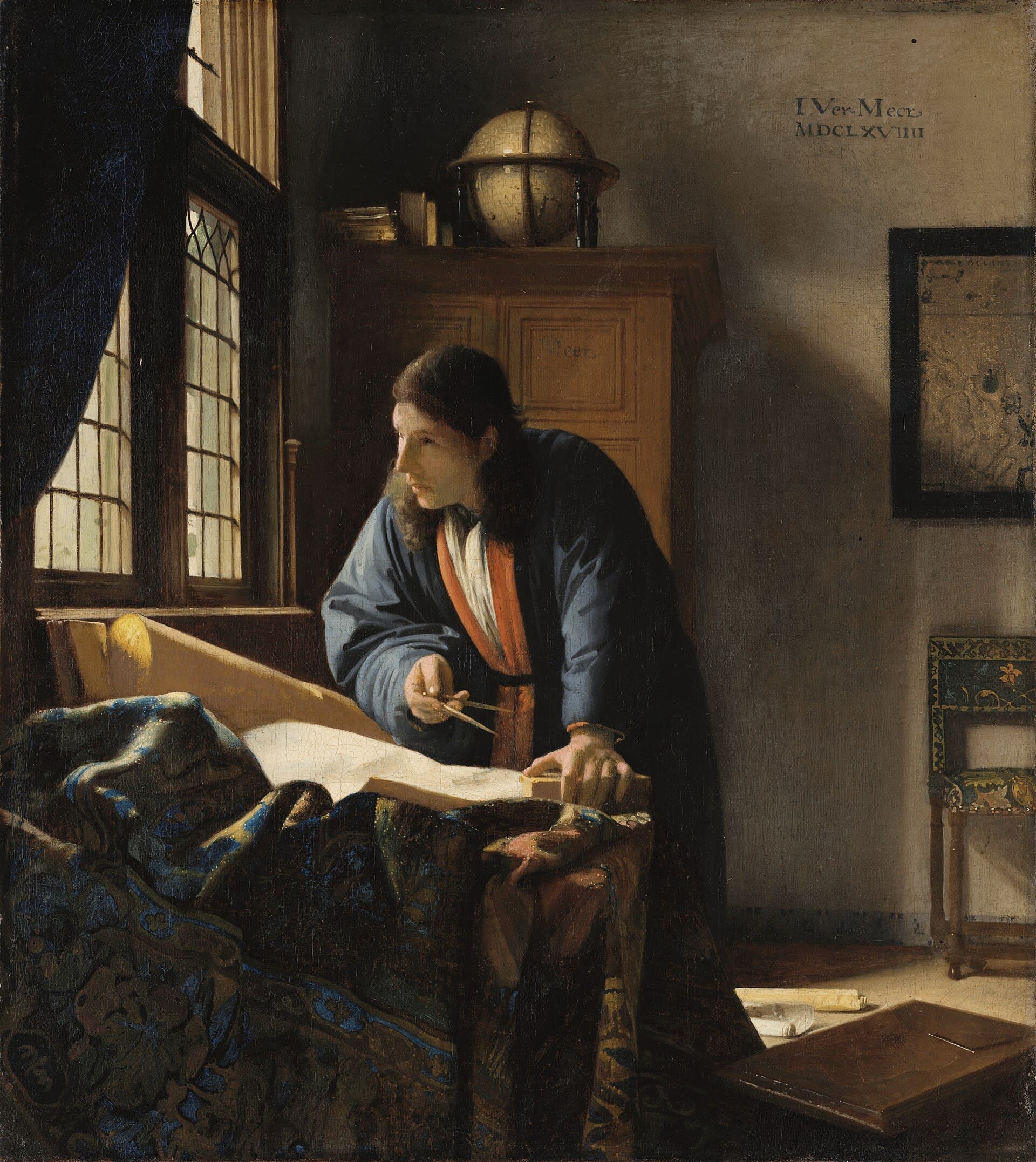 Johannes Vermeer, Geograf, 1668-1669, Städel Museum we Frankfurcie - uczony w długiej, japońskiej szacie stoi pochylony nad rozłożoną na stole mapą, w prawej dłoni trzyma cyrkiel, jakby właśnie odmierzał odległość; obok leżą zwoje, na szafce za nim stoi globus, na ścianie wisi karta, a przez okno wpada światło, w którym mężczyzna na chwilę zawiesza wzrok, jakby składał świat w całość