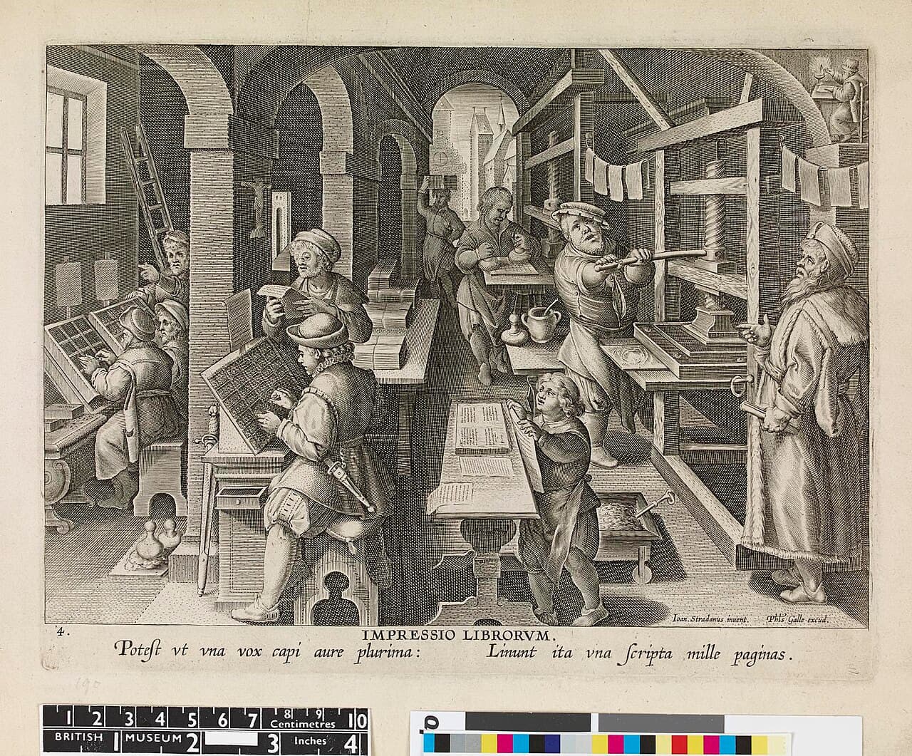 Jan van der Straet (Stradanus), Impressio Librorum (Wynalezienie druku) z cyklu Nova Reperta, ok. 1580-1605 — wnętrze warsztatu drukarskiego, po lewej zecerzy wybierają czcionki z kaszt, w środku mężczyzna czyta odbitkę, chłopiec niesie zadrukowany arkusz, po prawej drukarz naciska dźwignię prasy, nad głowami suszą się rozwieszone arkusze, przy prawej krawędzi stoi starszy mężczyzna w futrzanej szacie